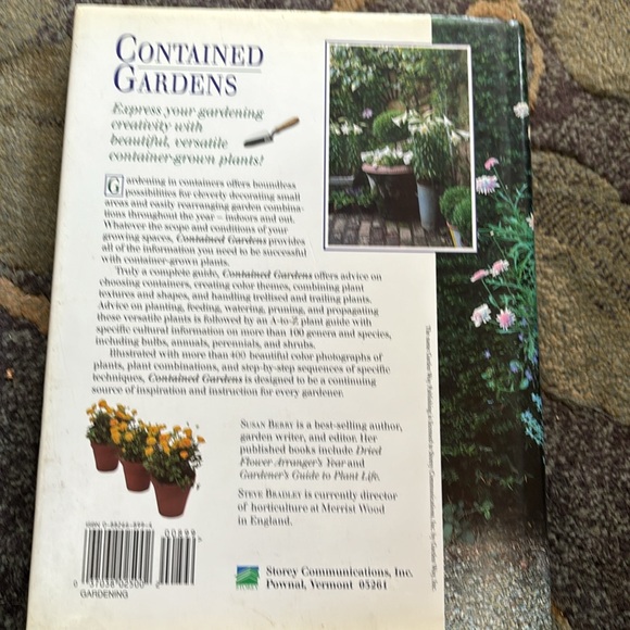 Beautiful book on Contained Gardens and creation design and projects - Picture 2 of 6